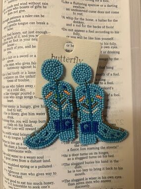 Butterfly brand western boot, beaded earrings, NWT | offer in description